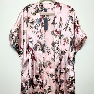 Accessory St New York Floral Kimono Womens Blouse